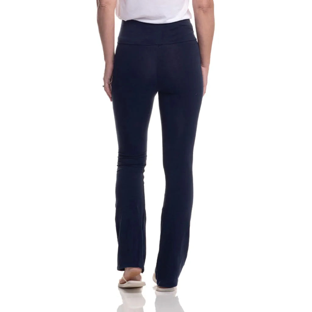 Straight cut pleated trouser | Pants | Women's | Ferragamo US